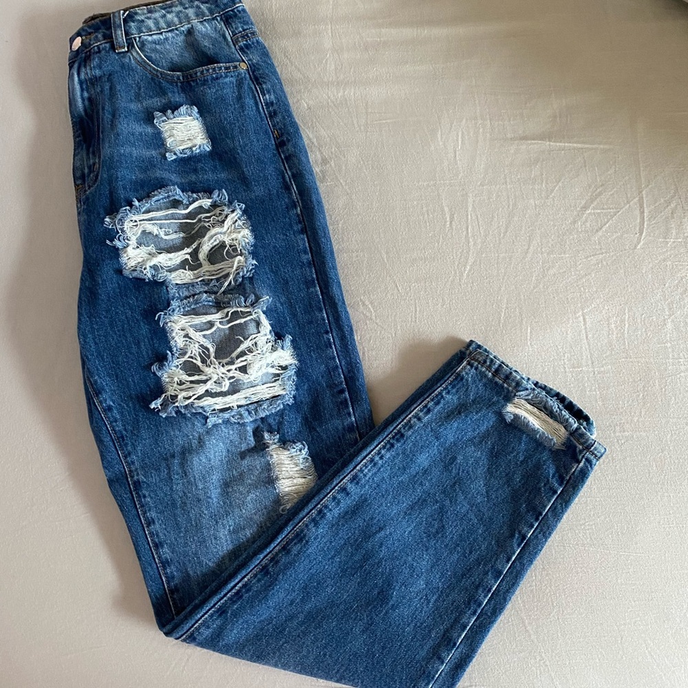 High Rise Mom Jeans - Picture 2 of 4